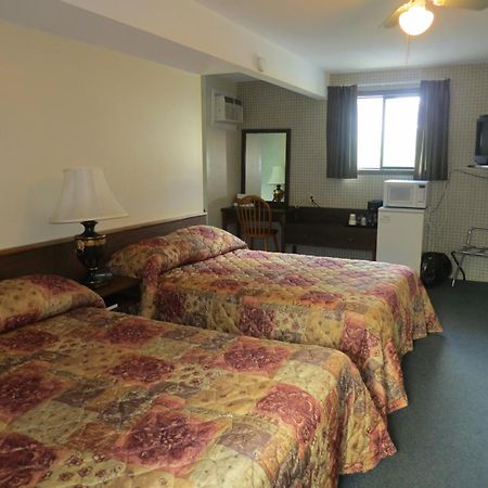 Harrison Village Motel Harrison Hot Springs Extérieur photo