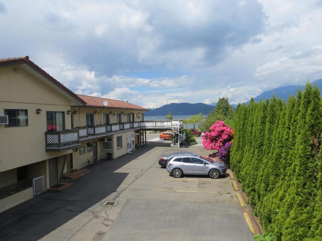 Harrison Village Motel Harrison Hot Springs Extérieur photo
