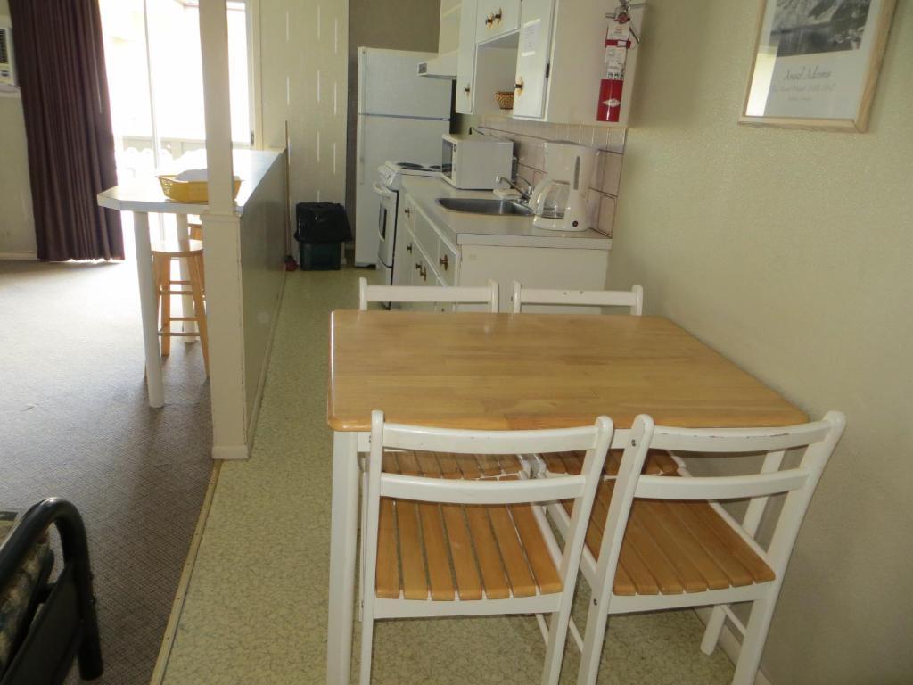 Harrison Village Motel Harrison Hot Springs Chambre photo
