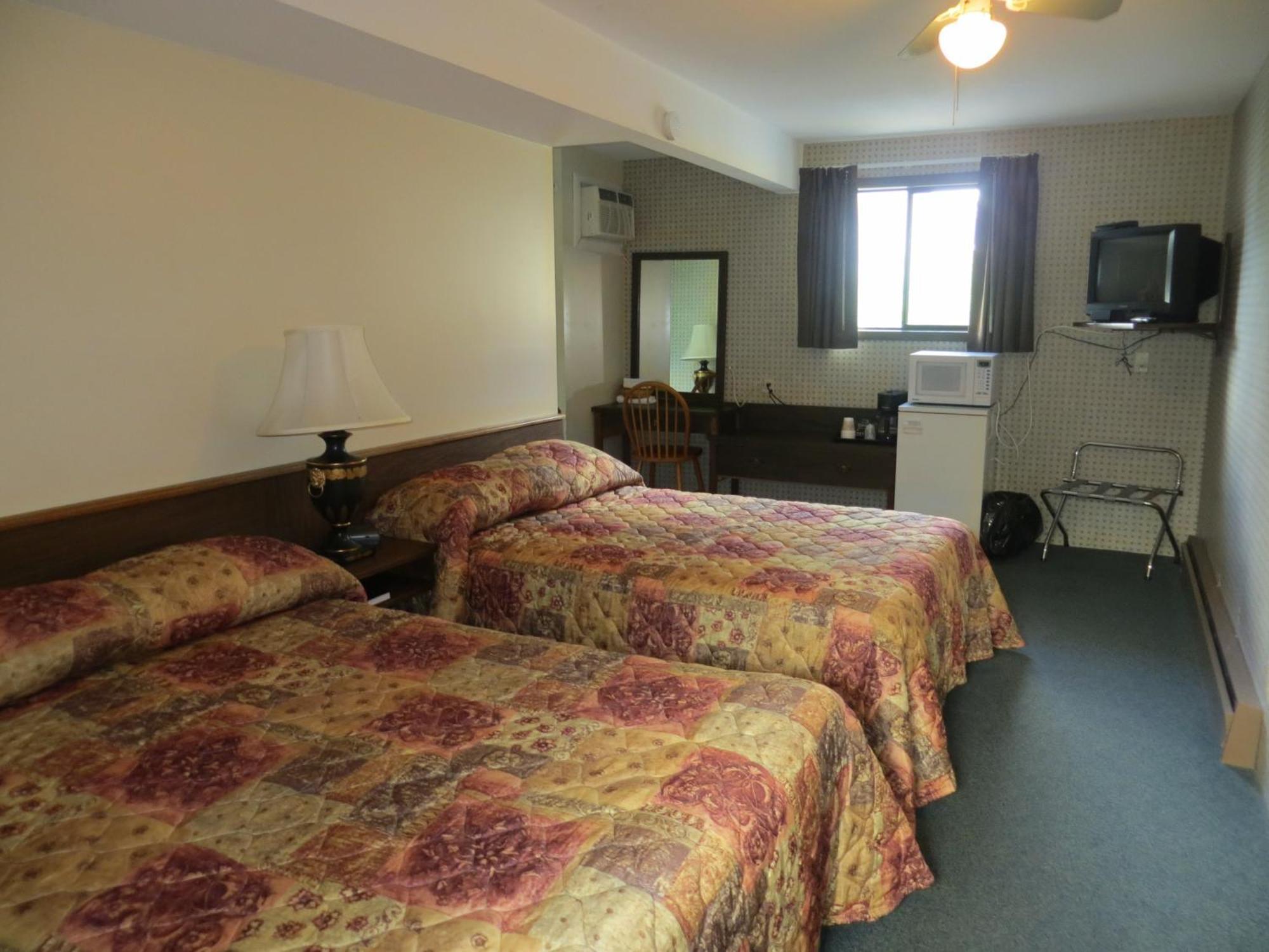 Harrison Village Motel Harrison Hot Springs Extérieur photo